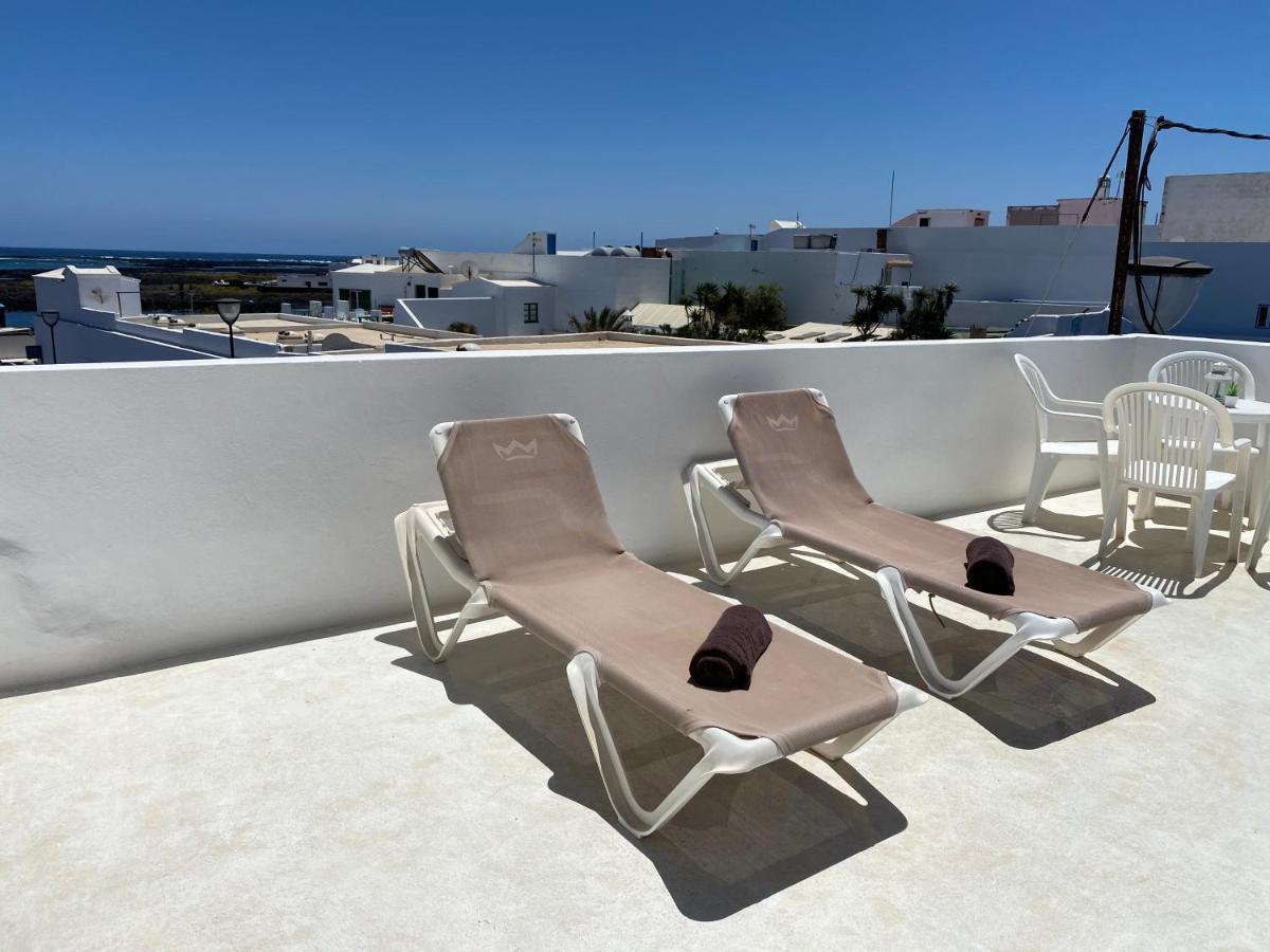 Mirador Del Muelle House Hostel Orzola Luaran gambar