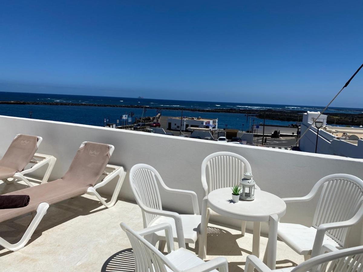 Mirador Del Muelle House Hostel Orzola Luaran gambar